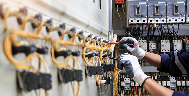 Professional Electrician technician working in Shamrock, TX